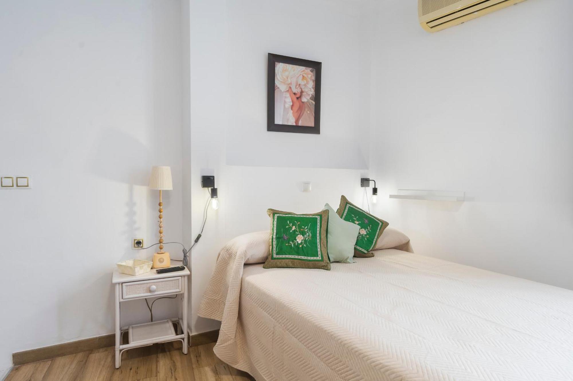 Santa Catalina Moderno Apartment Seville Exterior photo